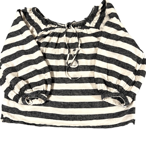 Who What Wear Tops - Who What Wear Crop Top